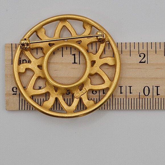 Anne Klein Brooch Gold Tone Round Filigree Mandela Regencycore Classy Pin - Picture 14 of 14